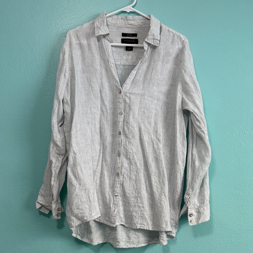 Tahari Women’s Casual Gray Button-Down Shirt
